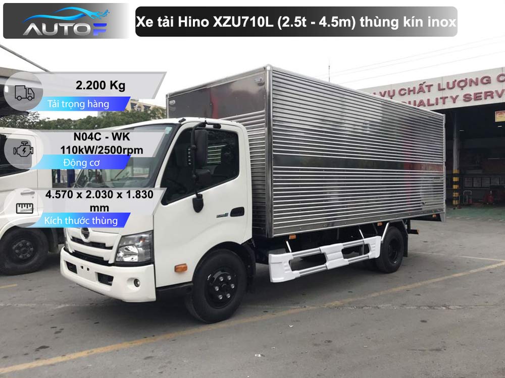 Xe tải Hino XZU710L (2.5t - 4.5m) thùng kín inox
